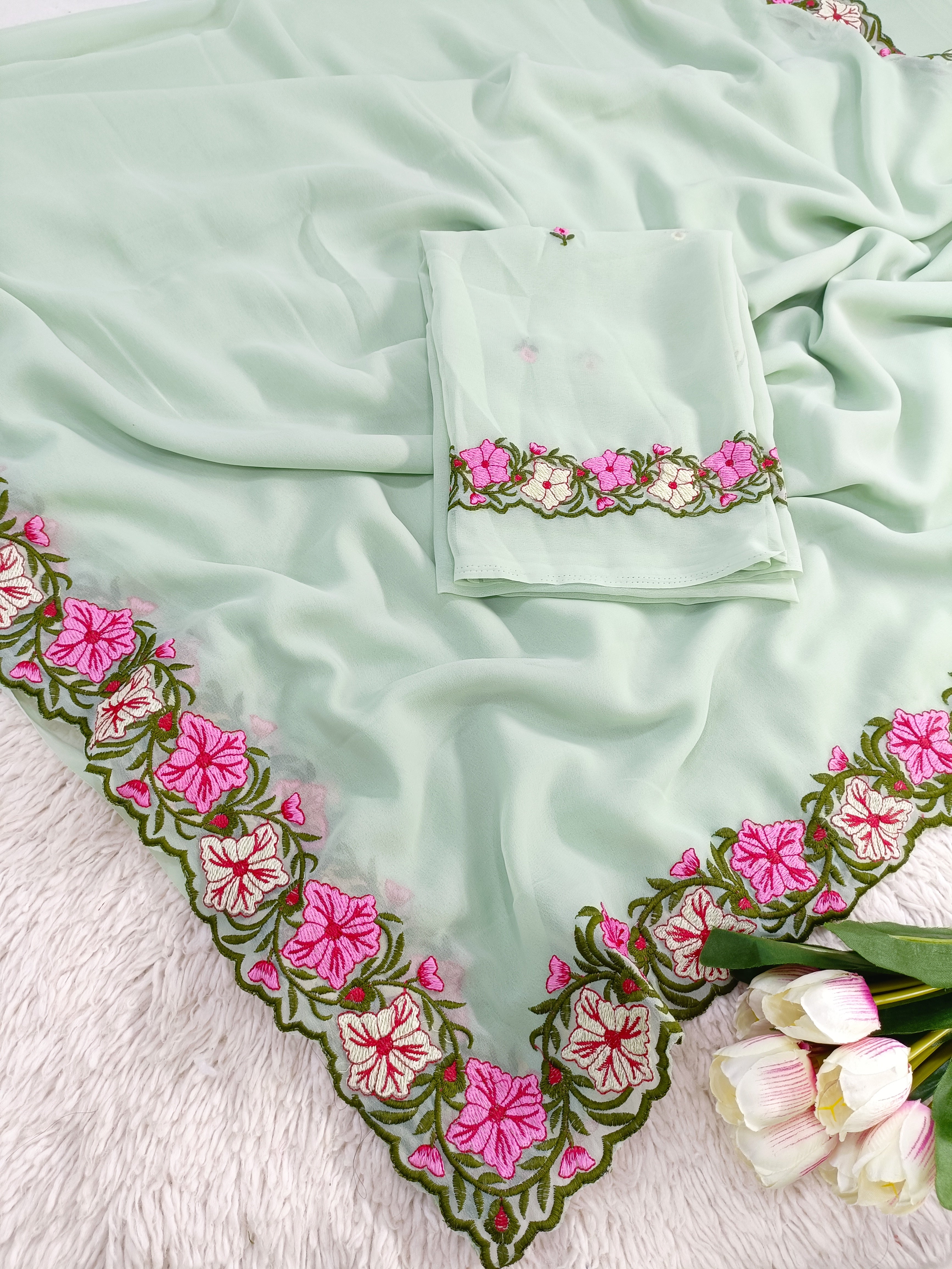 New Partywear Rose Pattern Designer Border Work Saree