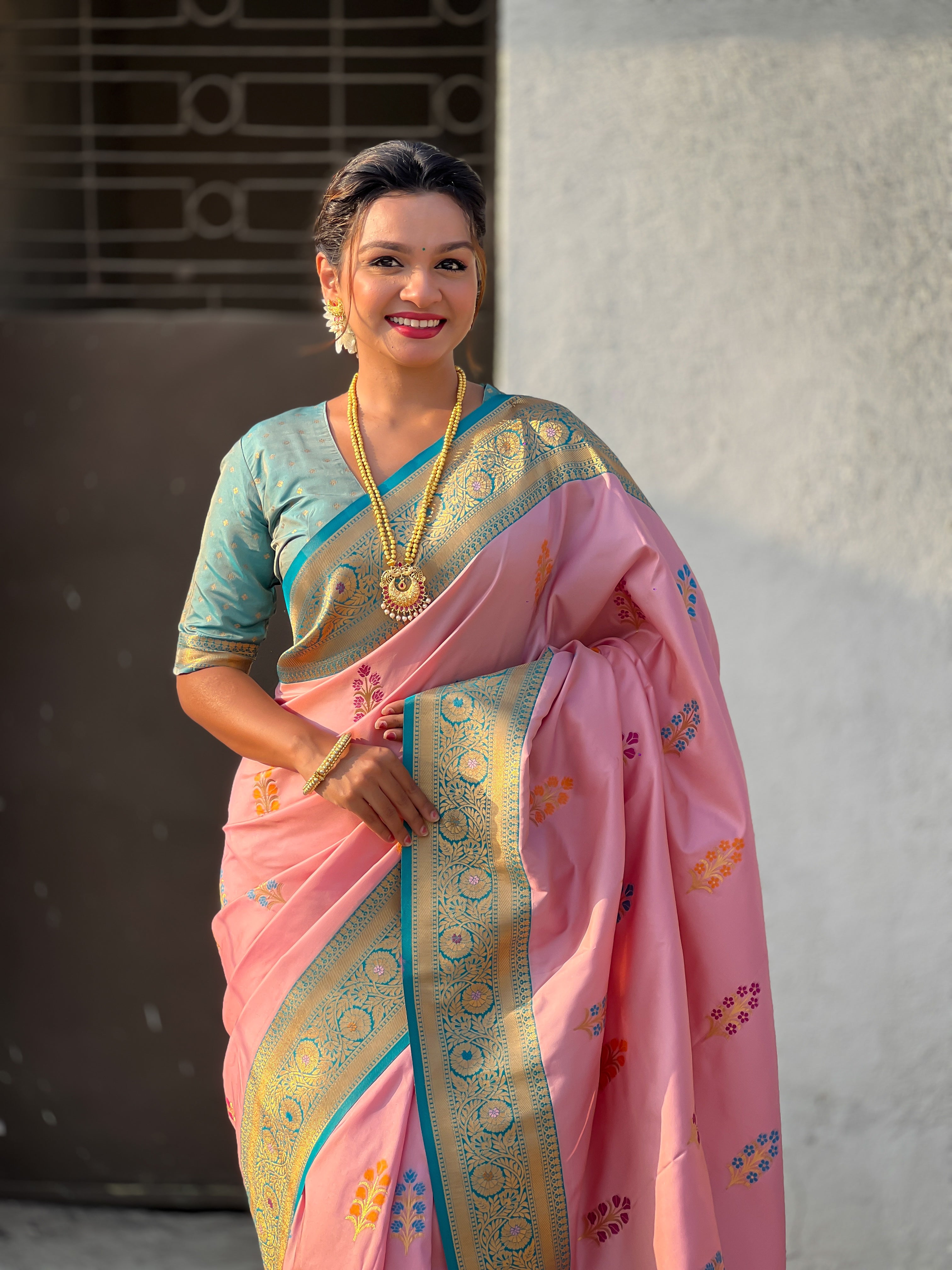 Pink  Soft Silk Saree with Flower Butta Meenakari Zari Woven Saree
