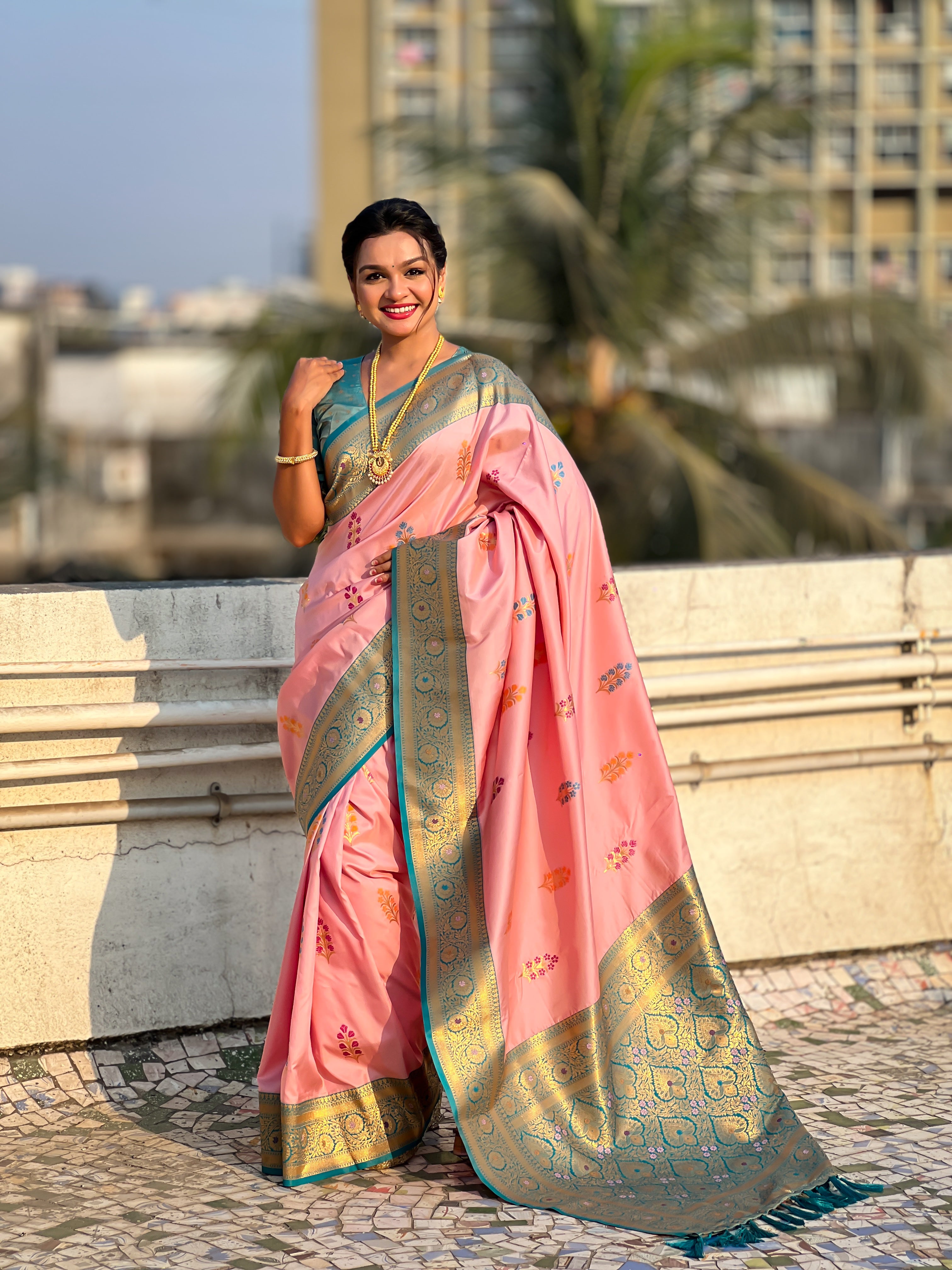 Pink  Soft Silk Saree with Flower Butta Meenakari Zari Woven Saree