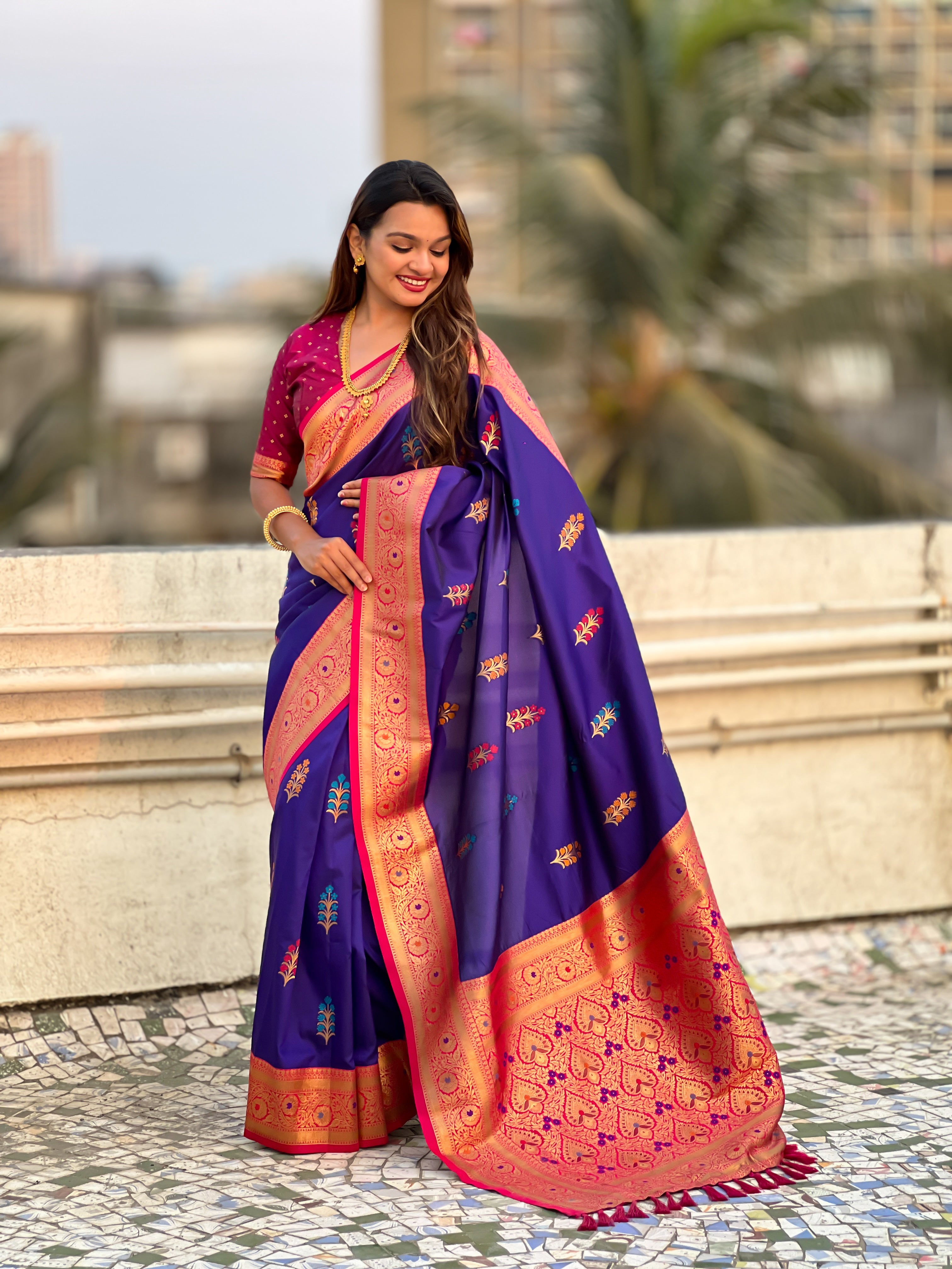 Purple Soft Silk Saree with Flower Butta Meenakari Zari Woven Saree