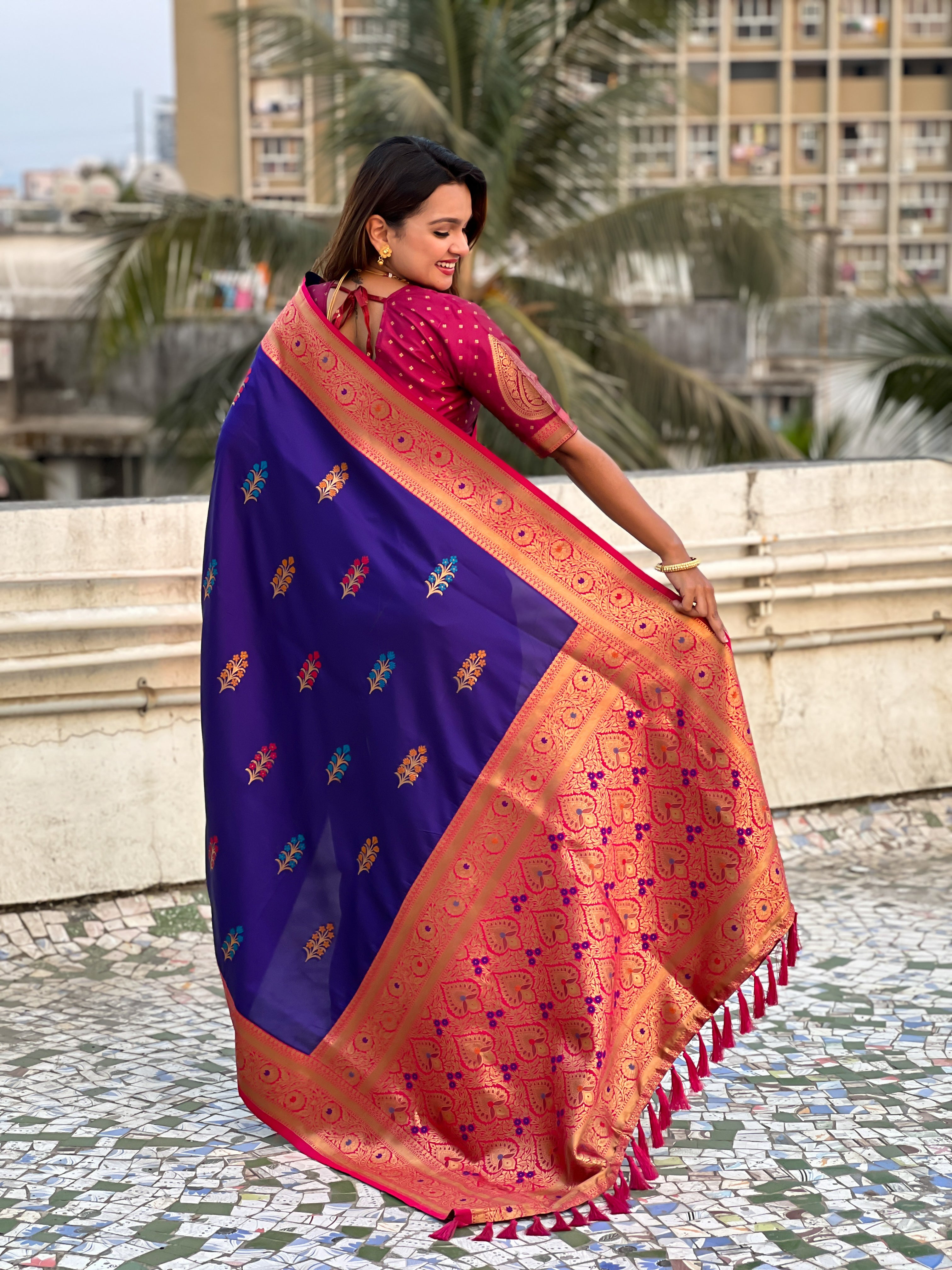 Purple Soft Silk Saree with Flower Butta Meenakari Zari Woven Saree