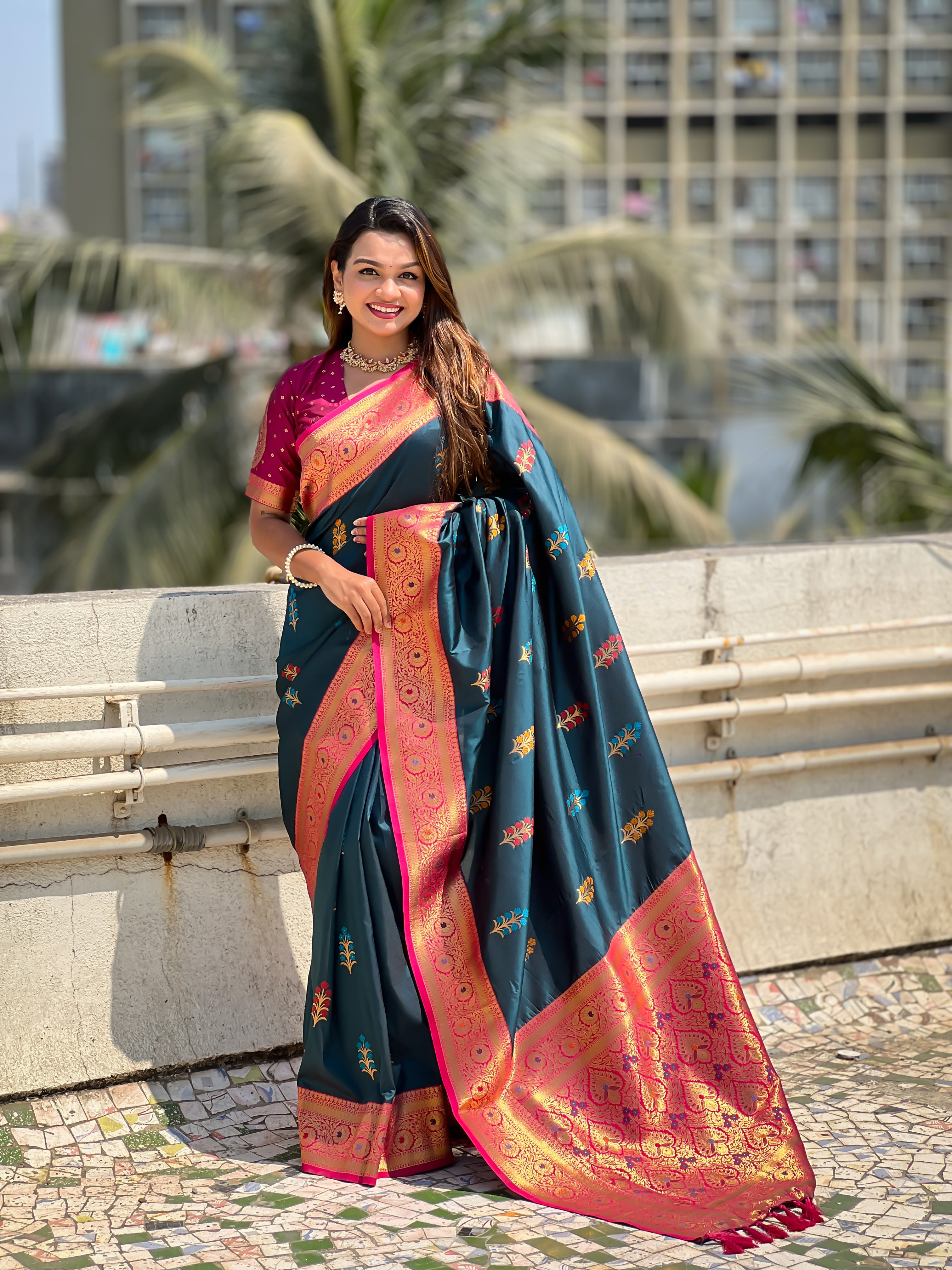 Rama Soft Silk Saree with Flower Butta Meenakari Zari Woven Saree