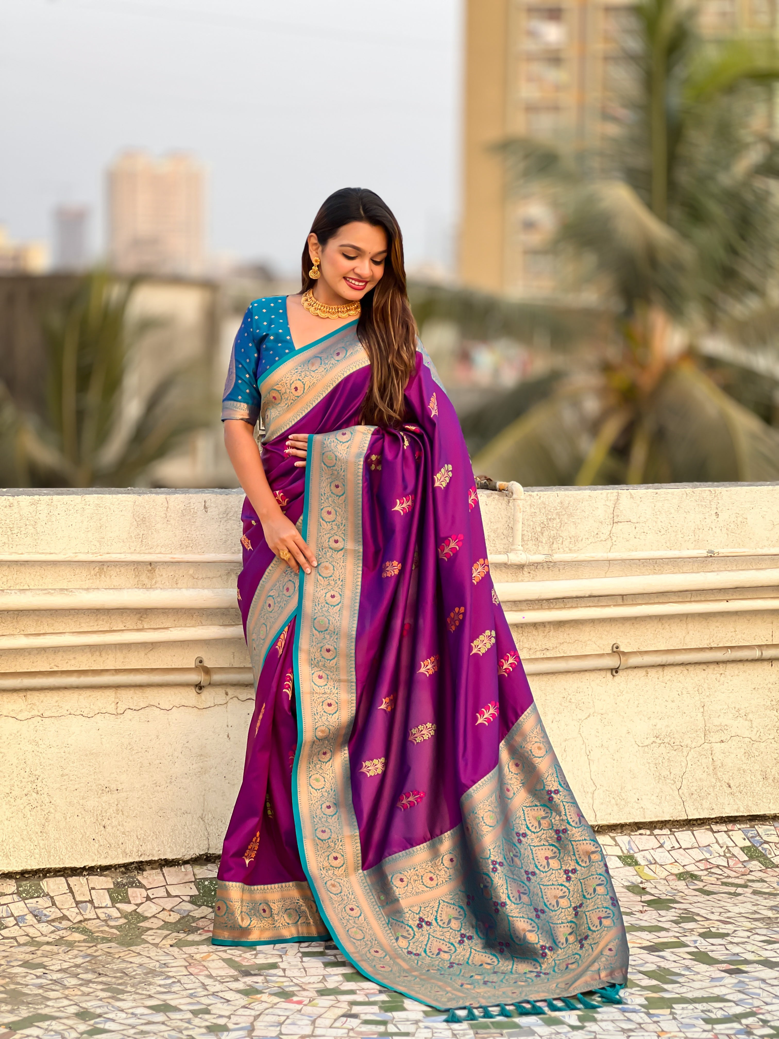 Violet Soft Silk Saree with Flower Butta Meenakari Zari Woven Saree