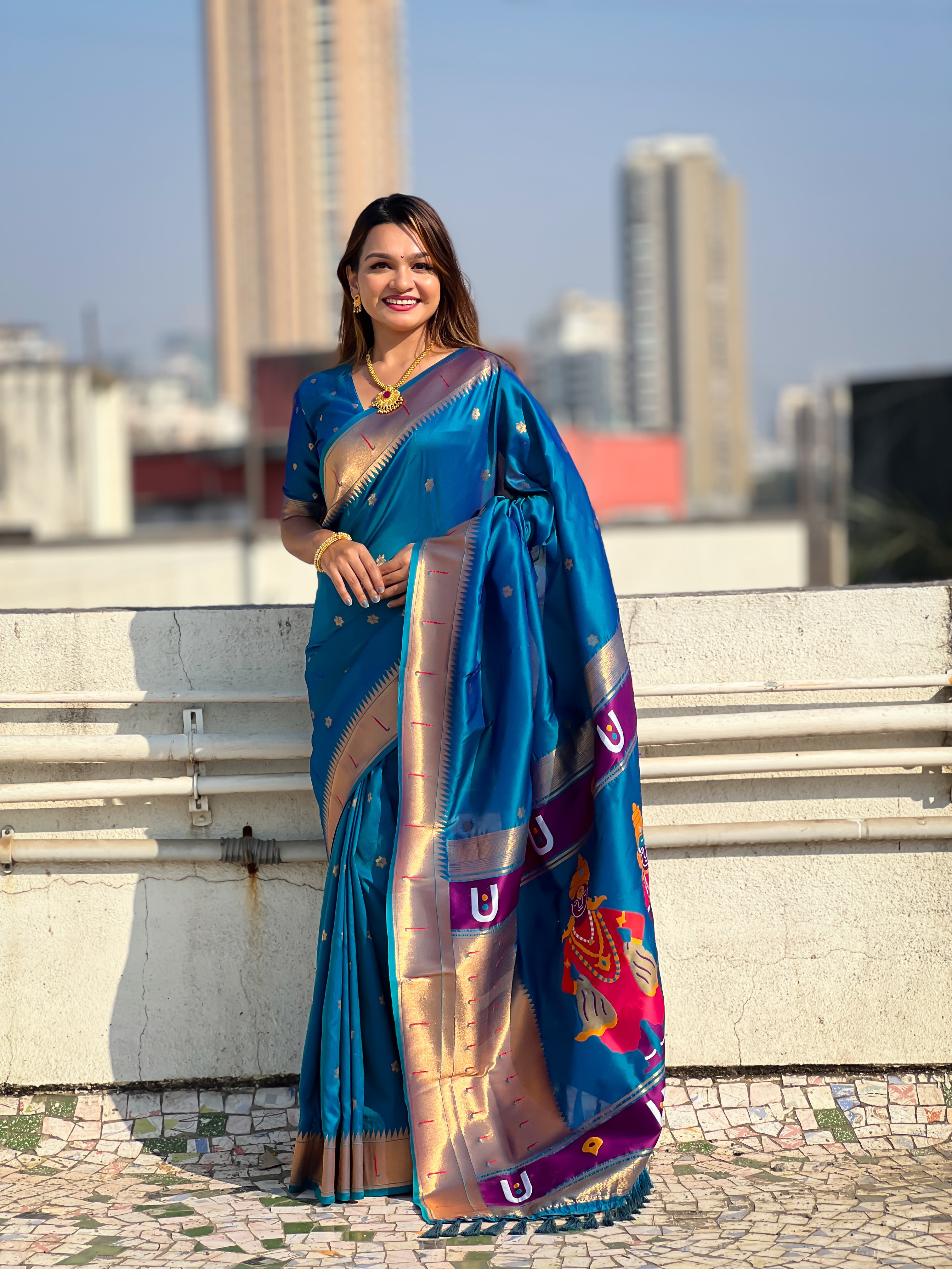 Blue Zari Woven Premium Designer Wedding Gold Paithani Silk Saree