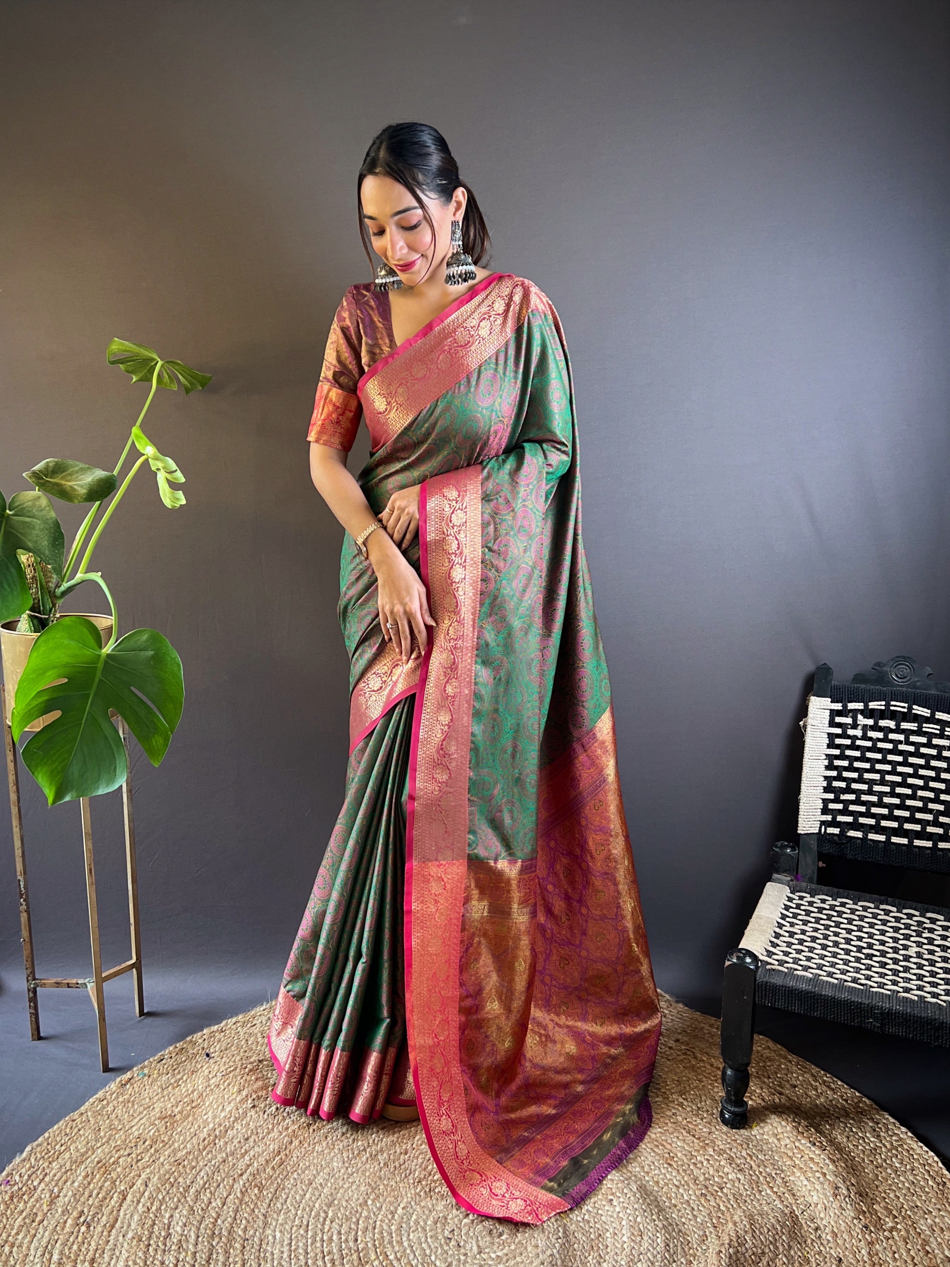 Green Soft Kashmiri Silk Zari Woven Contrast Saree