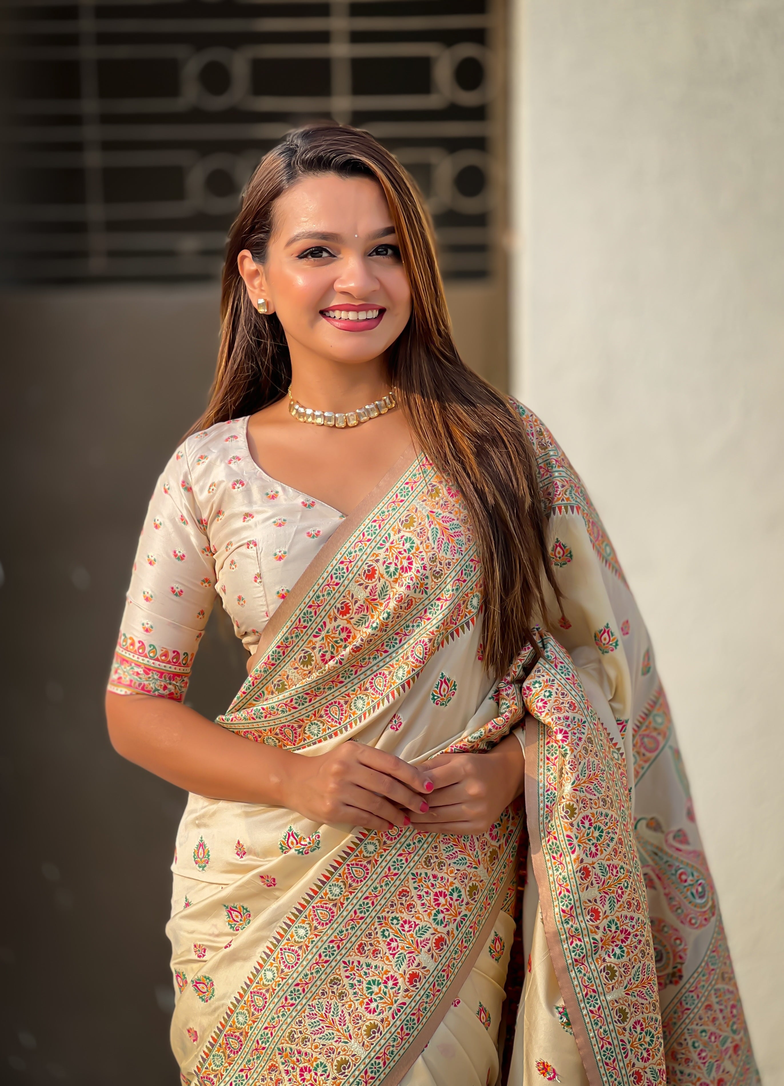 Cream Pashmina Silk Zari Woven Party And Wedding Wear Saree With Blouse