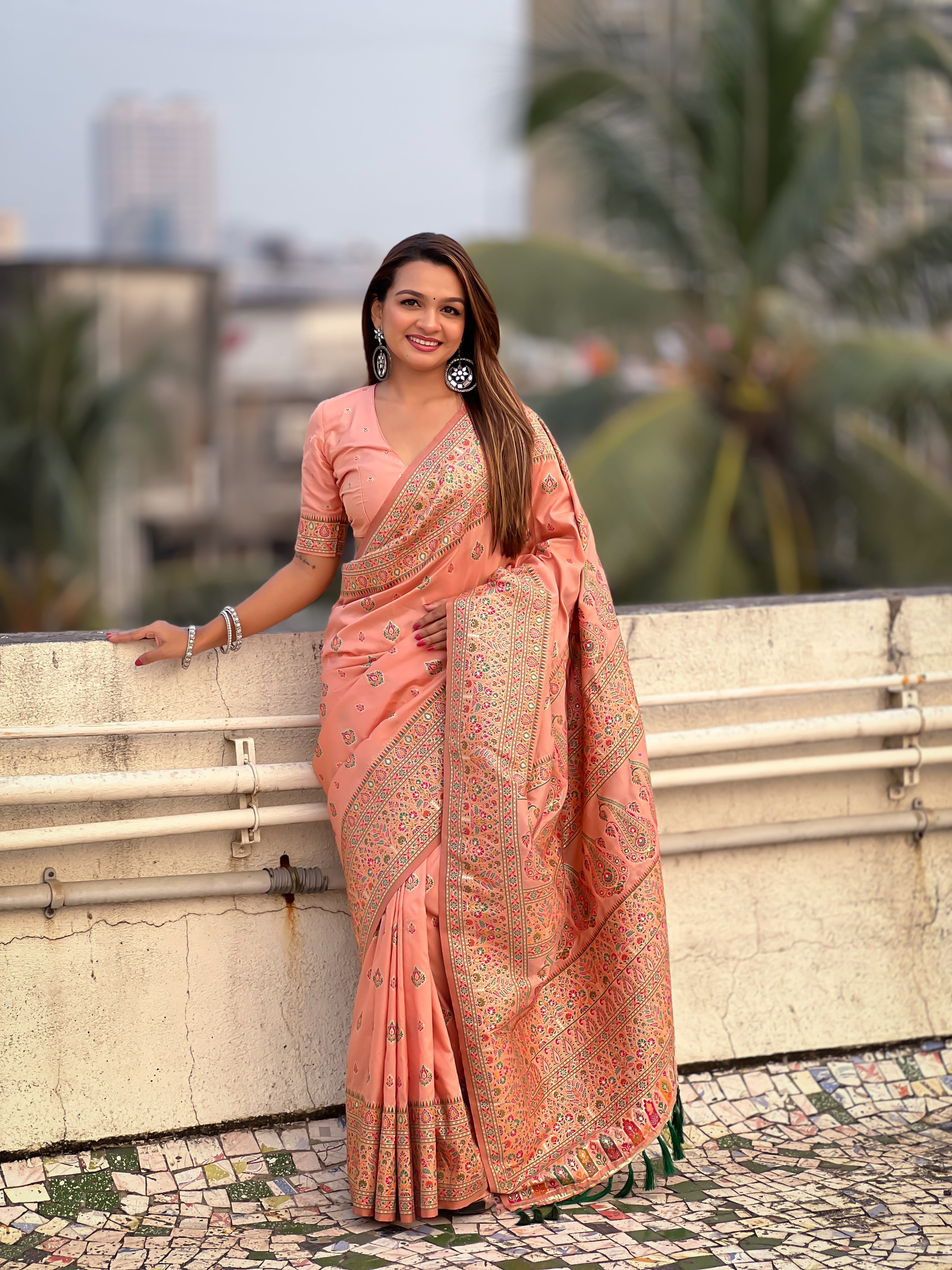 Peach Pashmina Silk Zari Woven Party And Wedding Wear Saree With Blouse