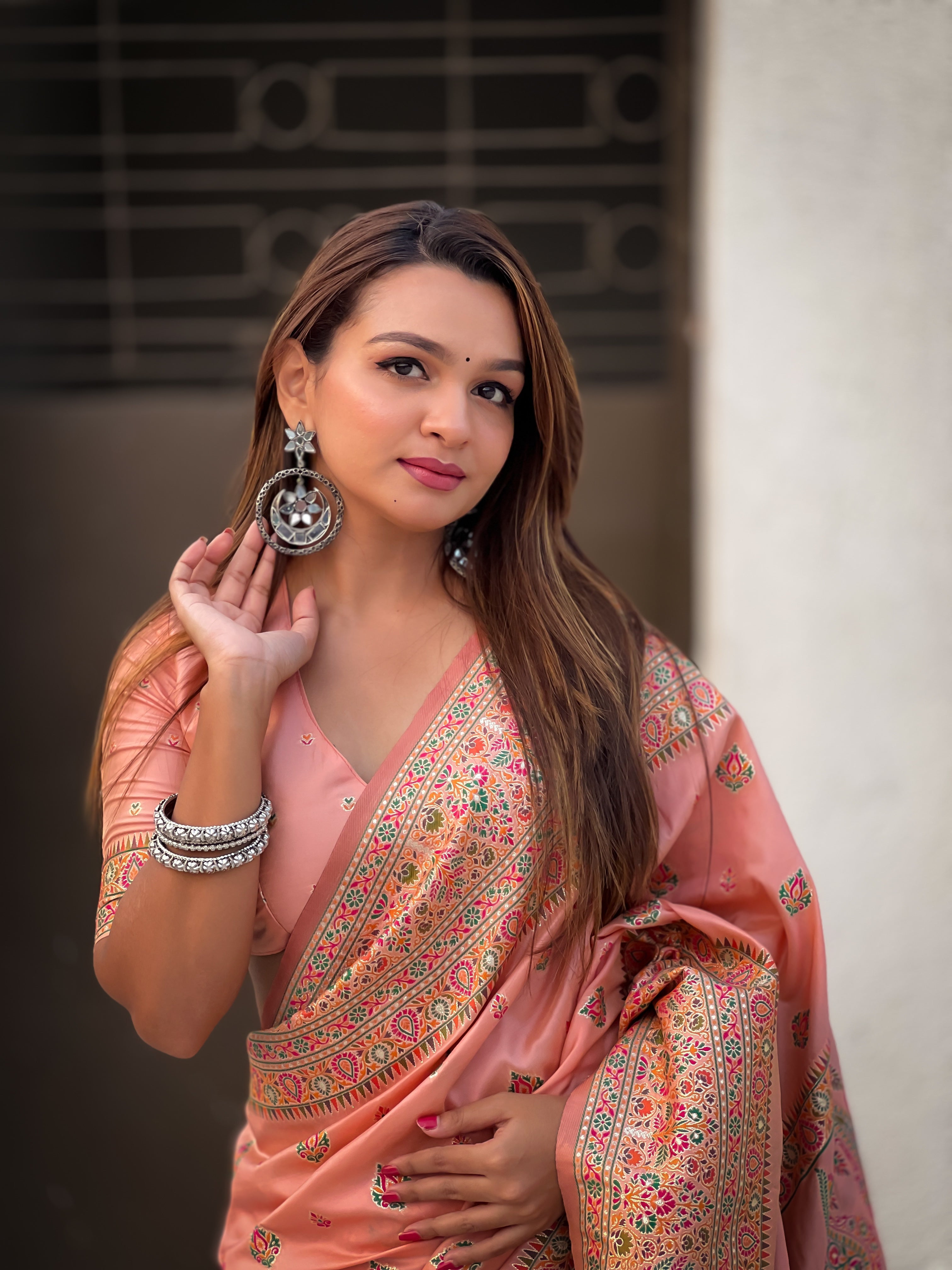 Peach Pashmina Silk Zari Woven Party And Wedding Wear Saree With Blouse