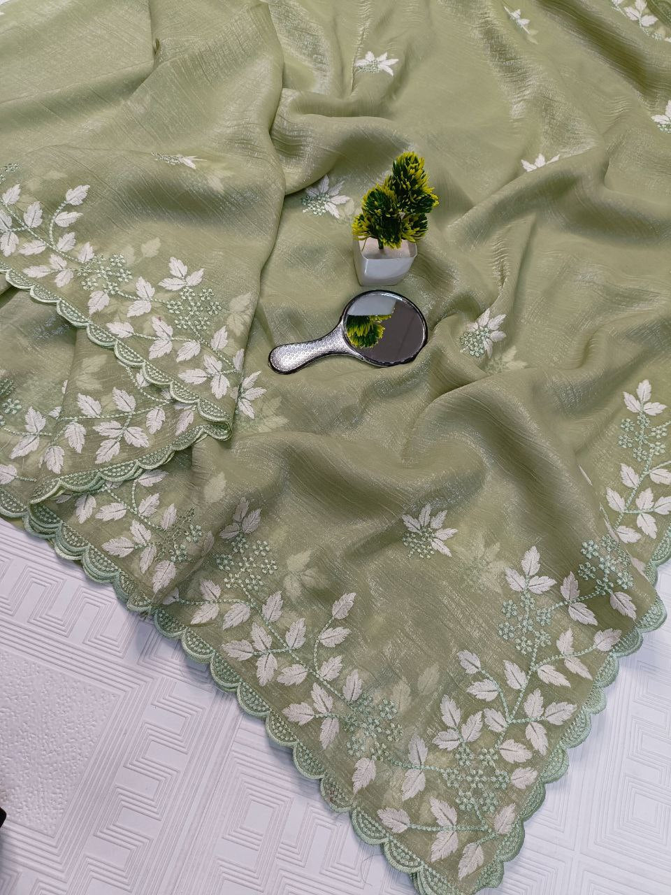 New Partywear Look Fancy Designer Cotton Tread Work Embroidery Saree With Super Blouse